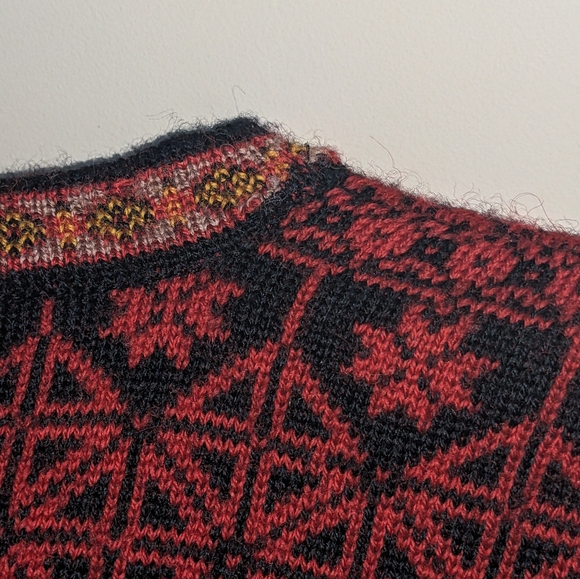 Christiania Sweaters Red Black Orsta Pure New Wool Nordic Cardigan Sweater L - Picture 11 of 12